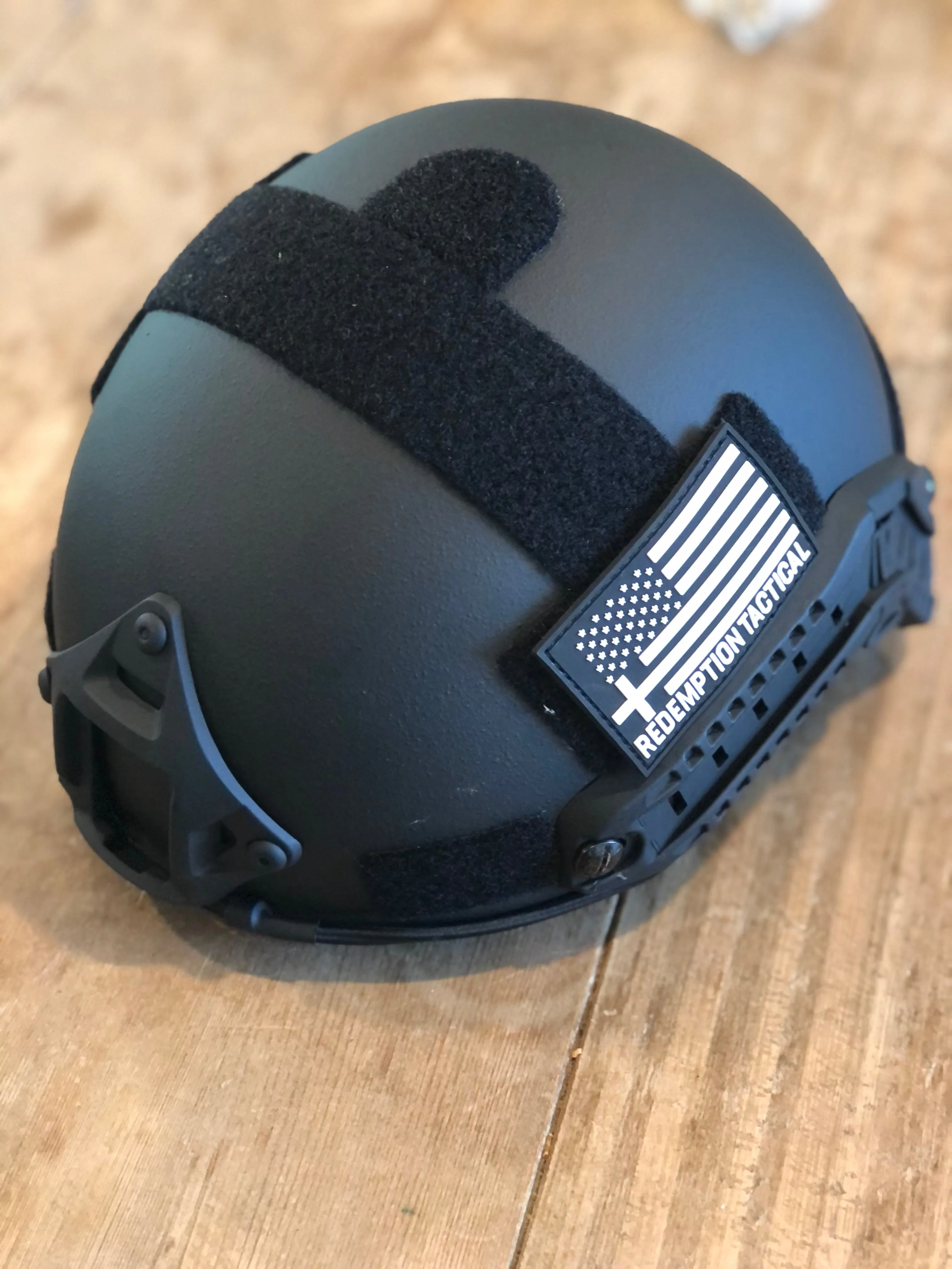 RT2 Ballistic High Cut Helmet: Tested to LEVEL IIIA (Included Arc Rails, Padding, Straps)