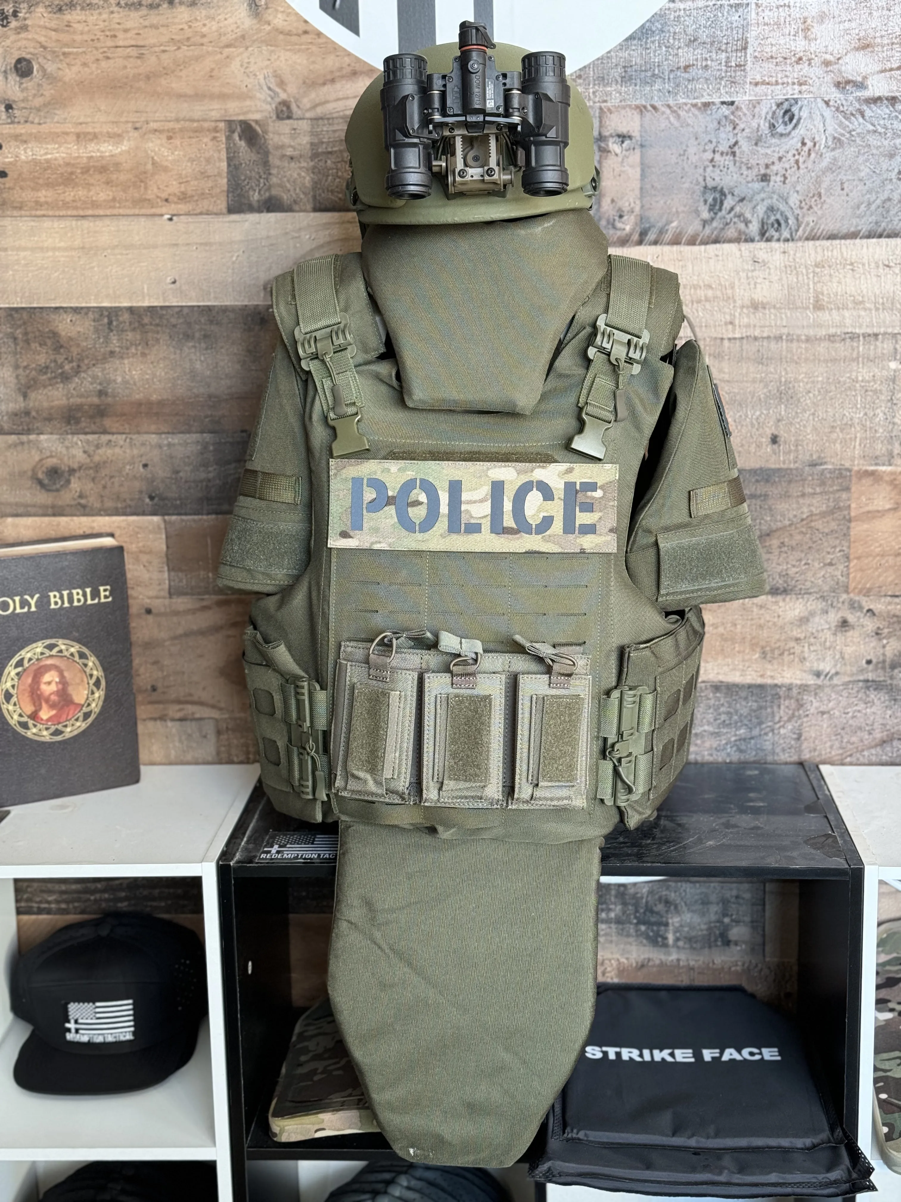 RT3 Helmet Rifle Rated Level 3 Ballistic High Cut Helmet: Tested to LEVEL III (Includes Arc Rails, Harness, Padding, Straps)