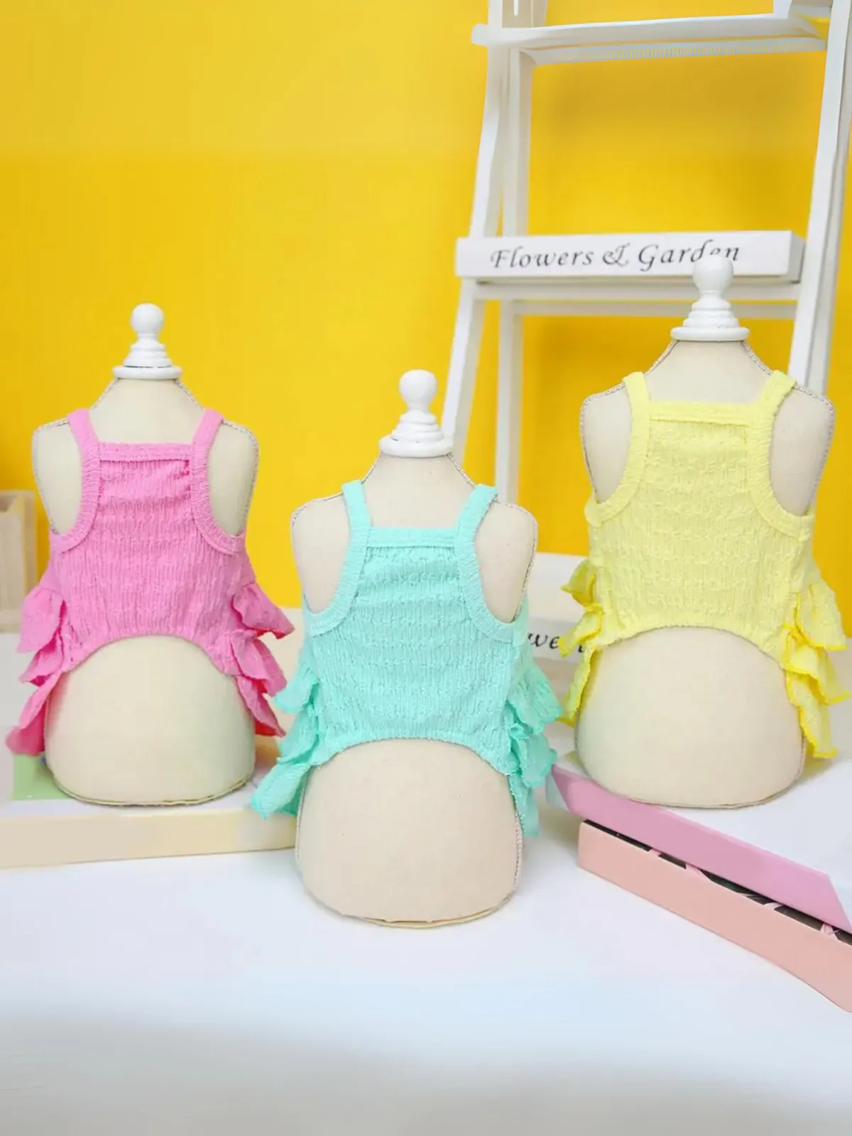 Summer Comfortable Breathable Layered Hem Bowknot Dog Dress